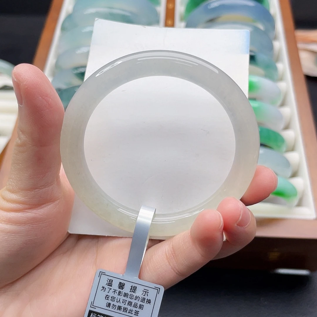 翡翠未镶嵌手镯51.7冰晴