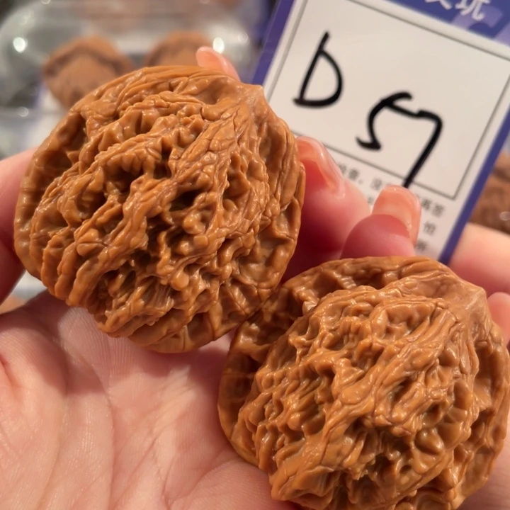 把件文玩核桃D57虎头43