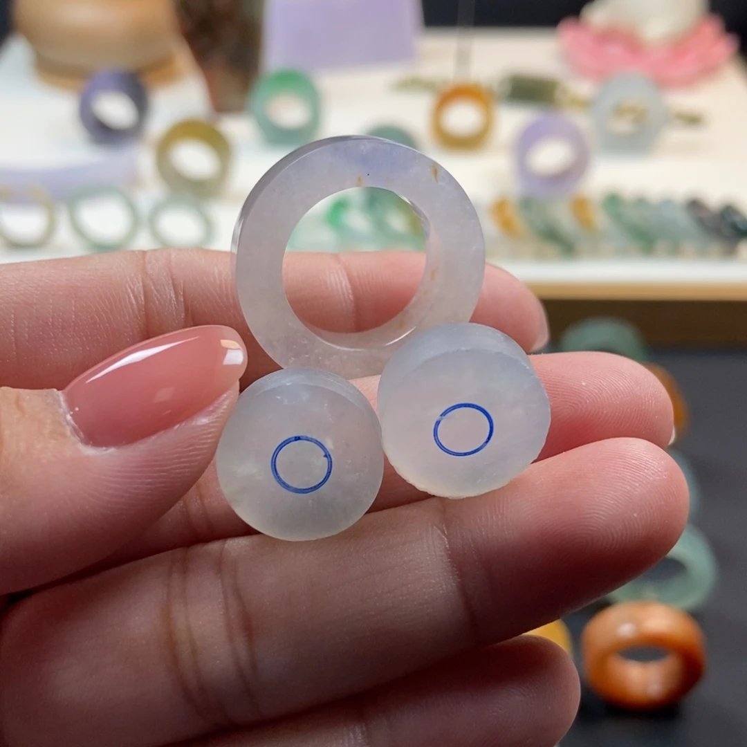 奶***口定制翡翠未镶嵌戒圈