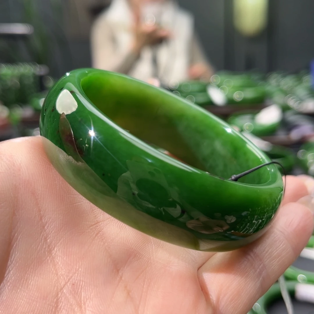 未镶嵌手镯和田玉（碧玉）