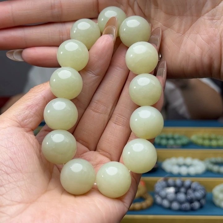 手链未镶嵌和田玉纯天然和田玉新疆且末青白玉18