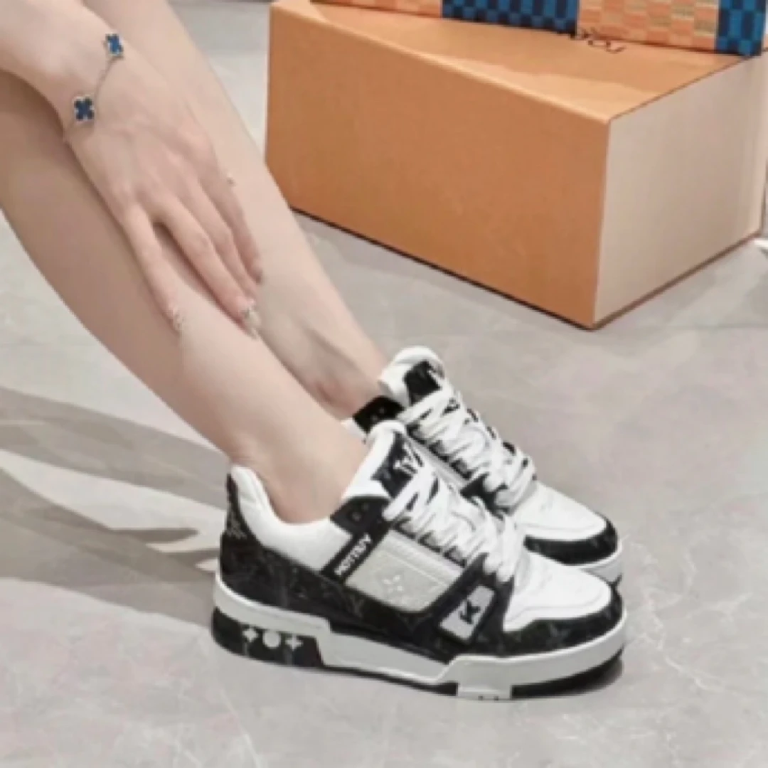 未使用 LouisVuitton/路易威登 【兔子姐姐】trainer黑牛仔低帮板鞋