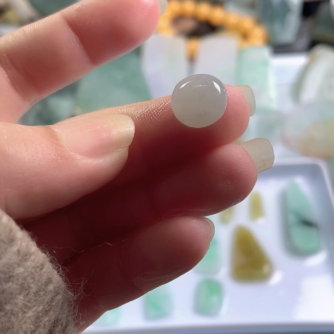 颈饰未镶嵌翡翠a