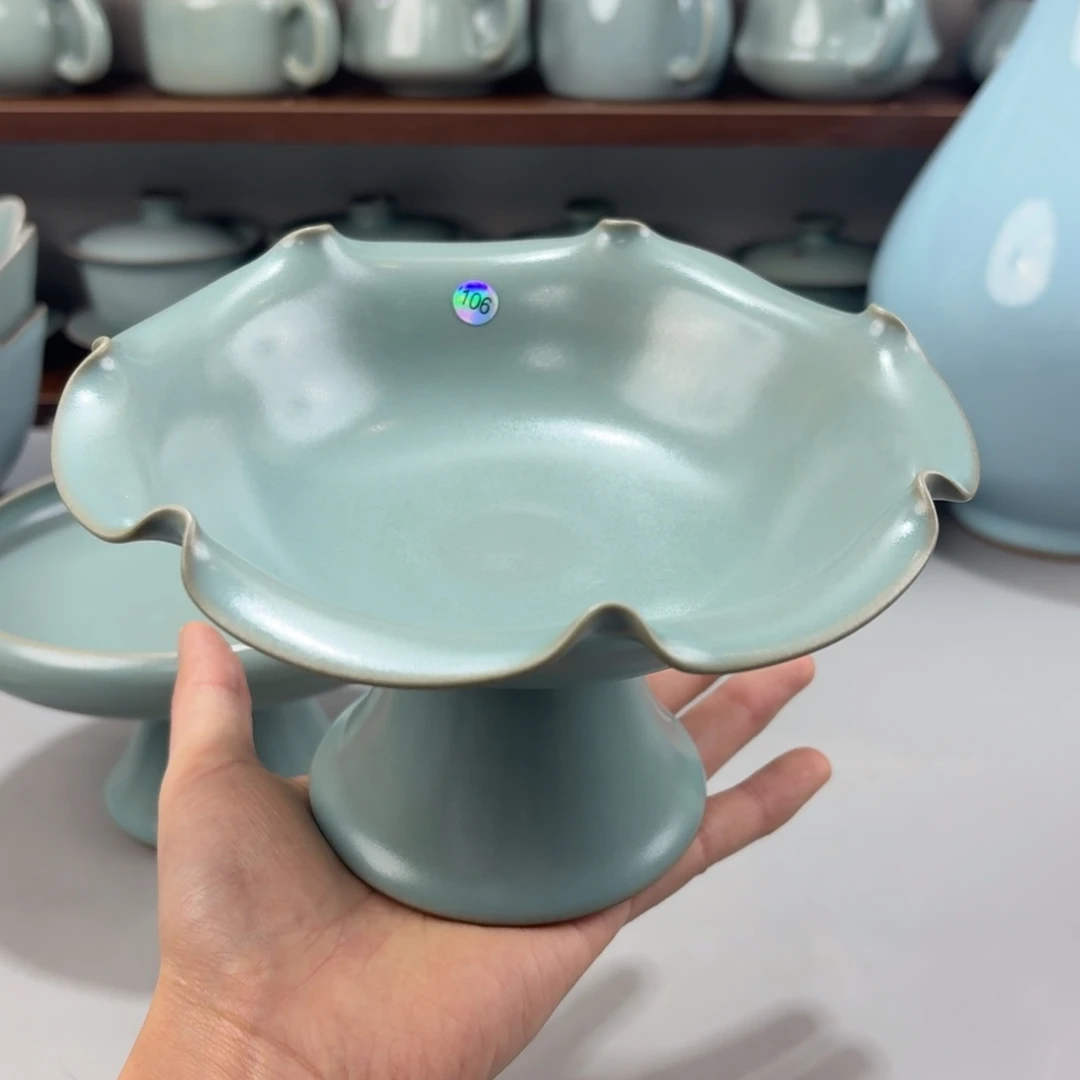 瓷摆件汝窑仿古釉花口高足盘