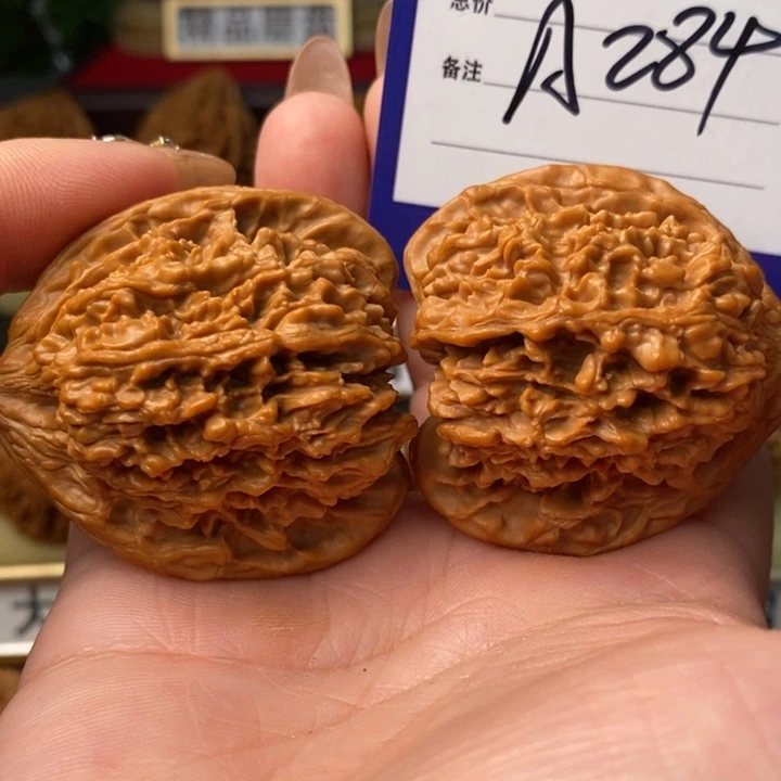 把件桃核满天星全品