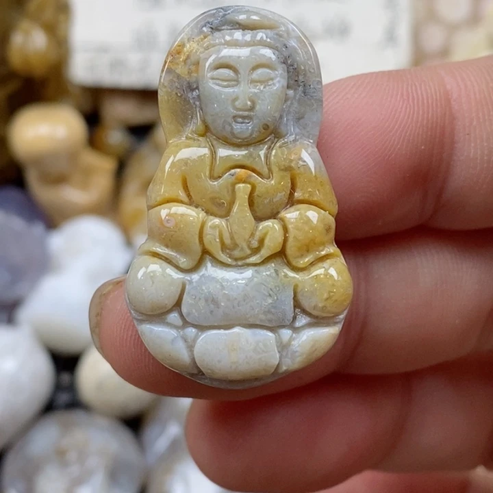 颈饰未镶嵌硅化珊瑚（珊瑚玉）有瑕 小