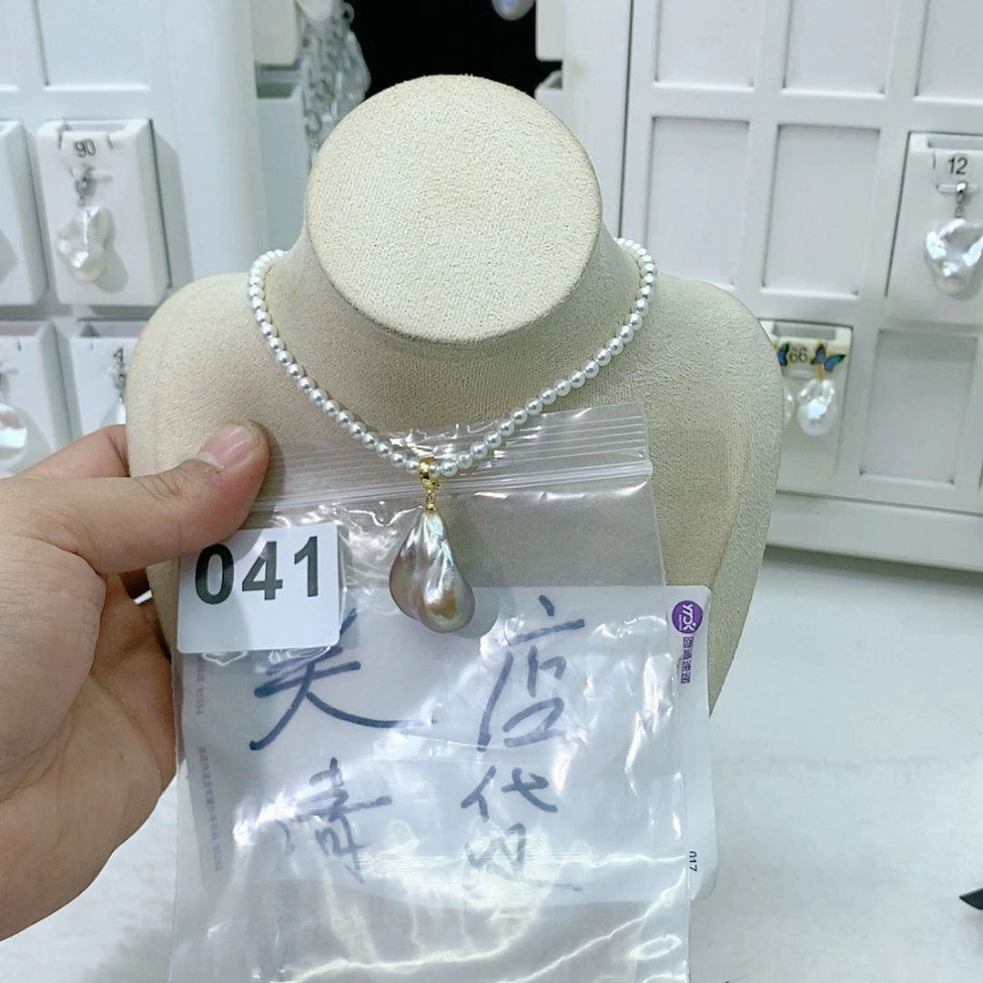 淡水珍珠颈饰合金