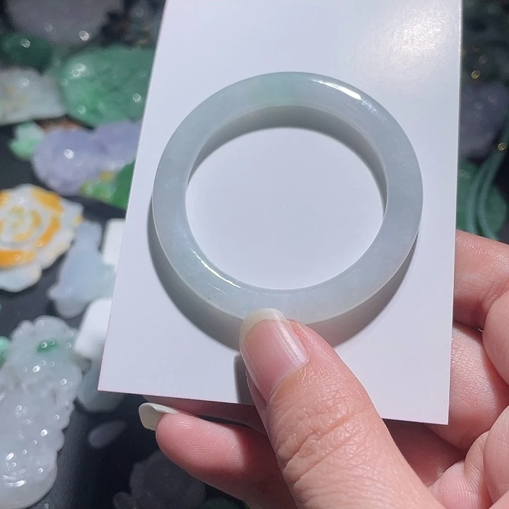 颈饰未镶嵌翡翠天