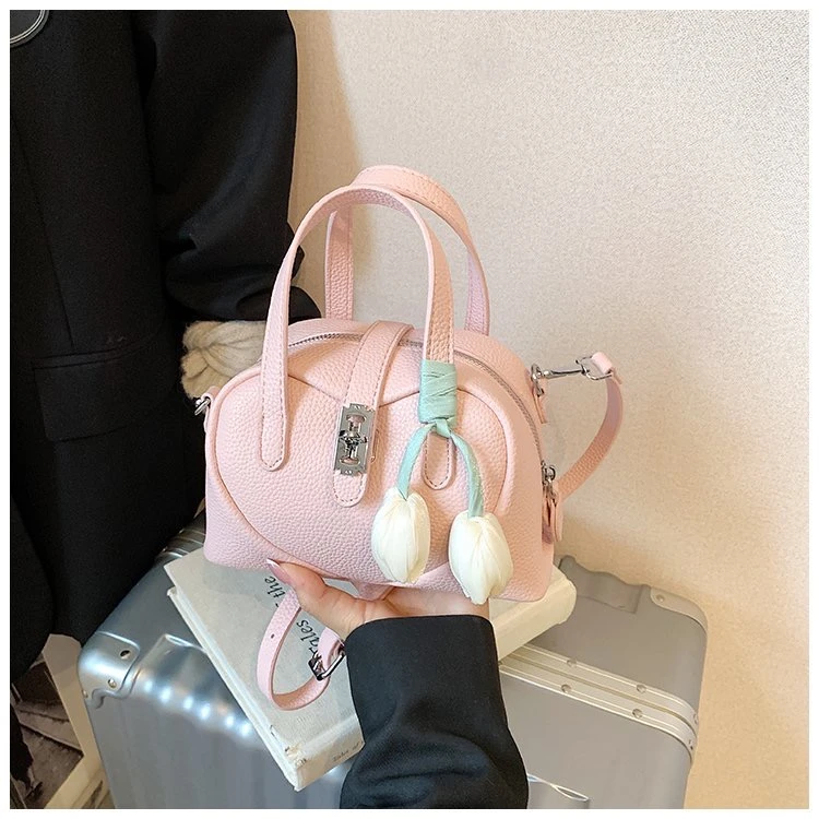 【Disen迪奢专属】轻奢时尚女士斜挎包-8 爱心包 粉/黄/红