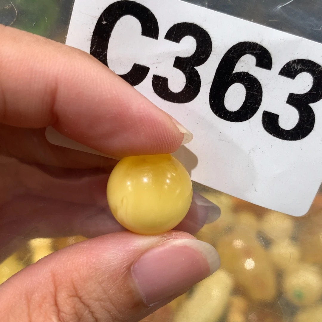 未镶嵌琥珀珠宝奇石15