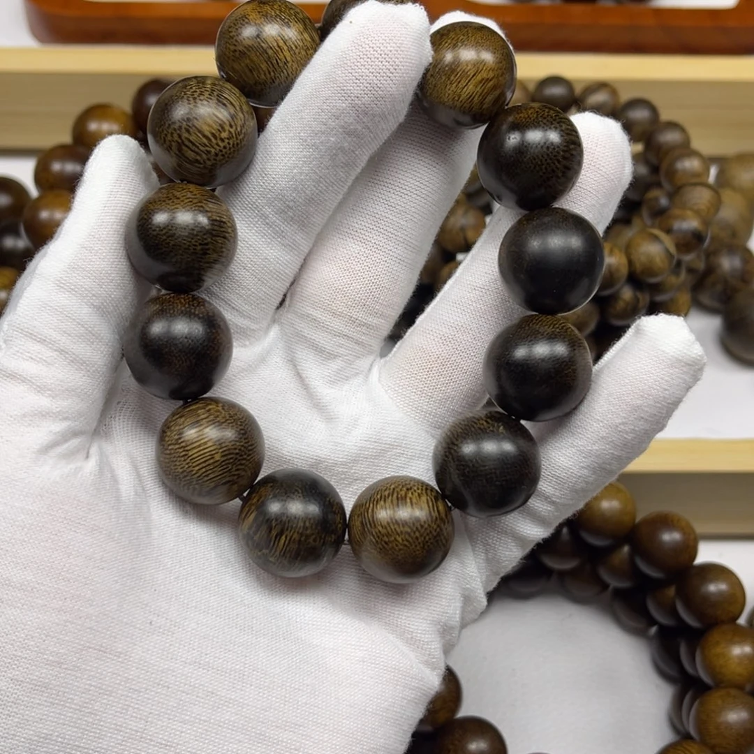 手串沉香海南莺歌绿奇楠1.8