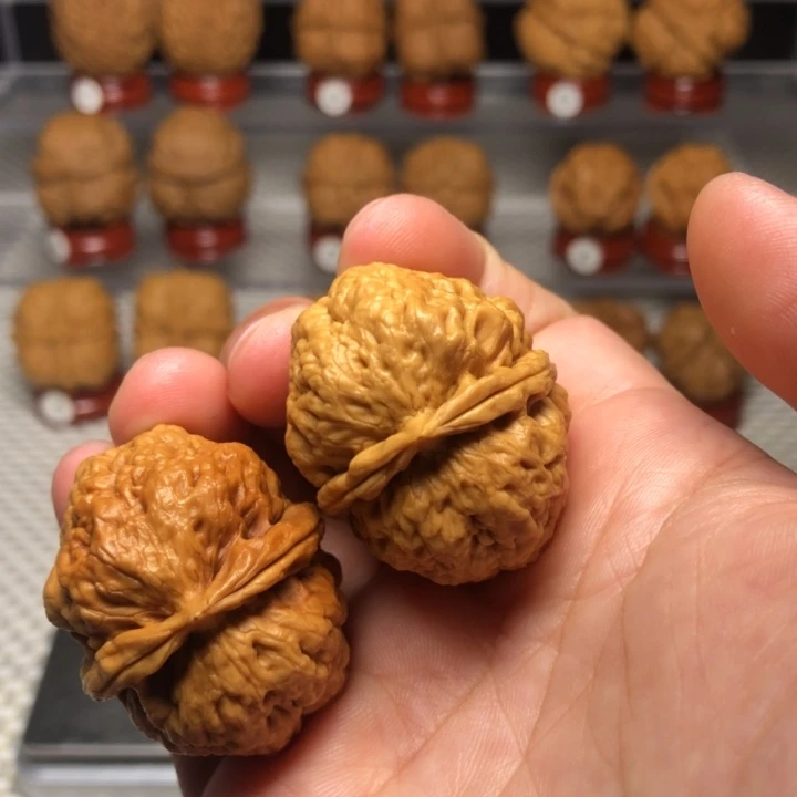 文玩核桃把件31凤眼舍利
