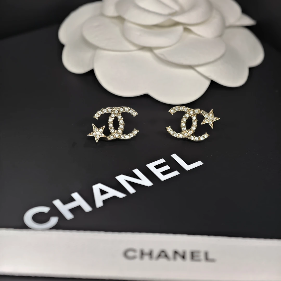 未使用 Chanel/香奈儿 耳钉五芒星经典双C时尚星星