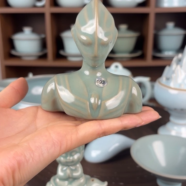 杯子仿古釉奥特曼二级品特价