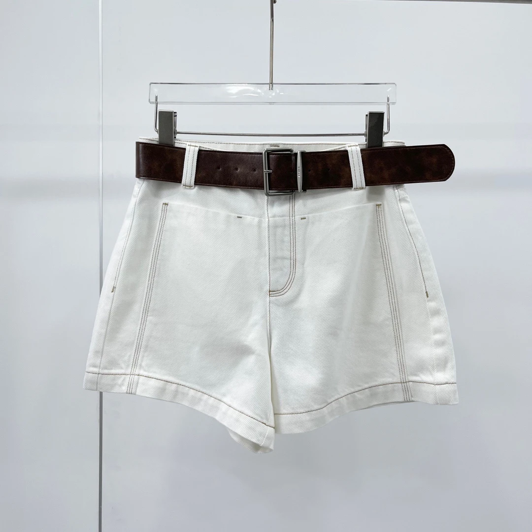 艾家2025新款百搭洋气显瘦短裤女3223