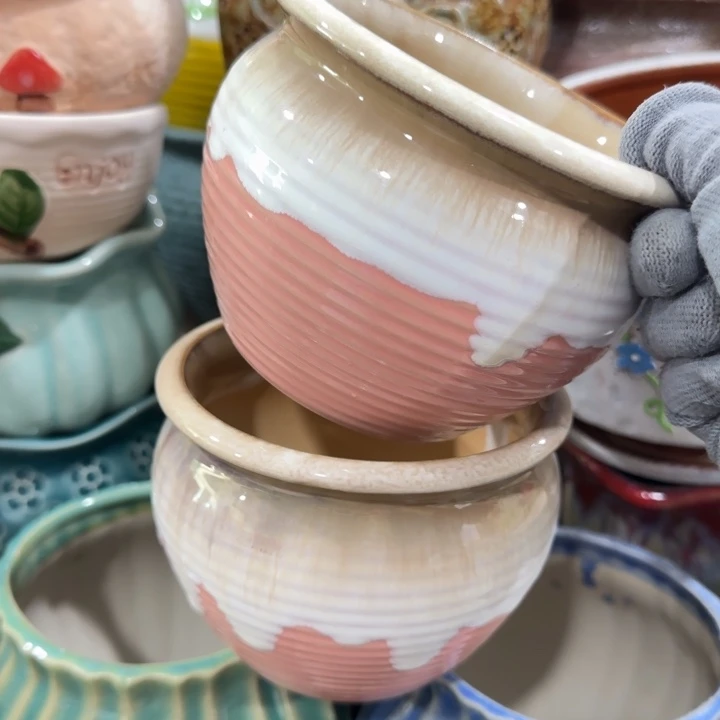 凑9块包邮，有孔，陶瓷花盆