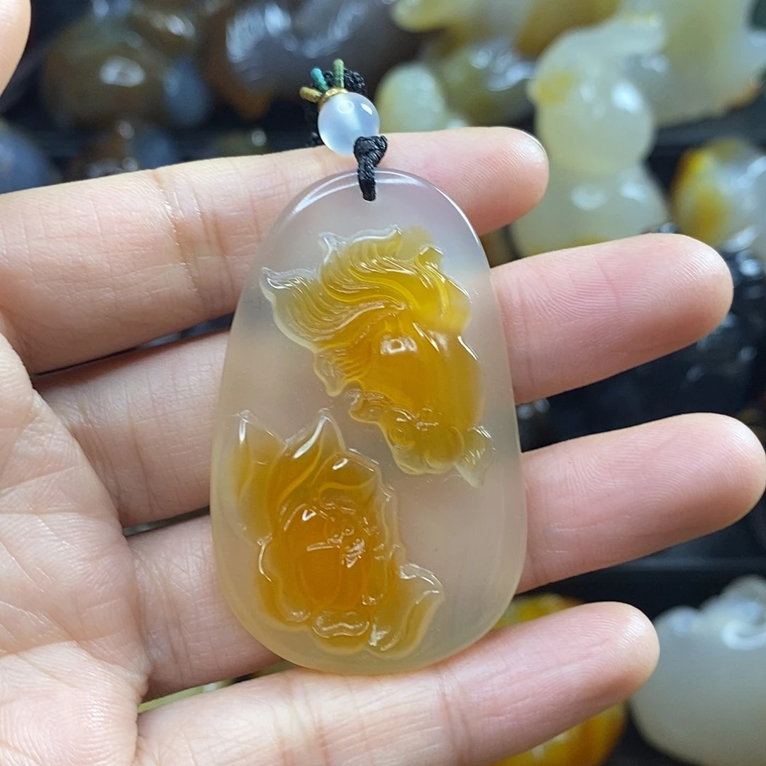 玛瑙/玉髓未镶嵌吊坠