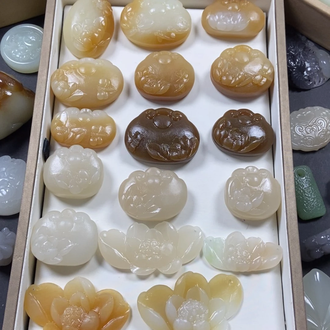 和田玉未镶嵌颈饰精品锁包毛货上新48小时发货