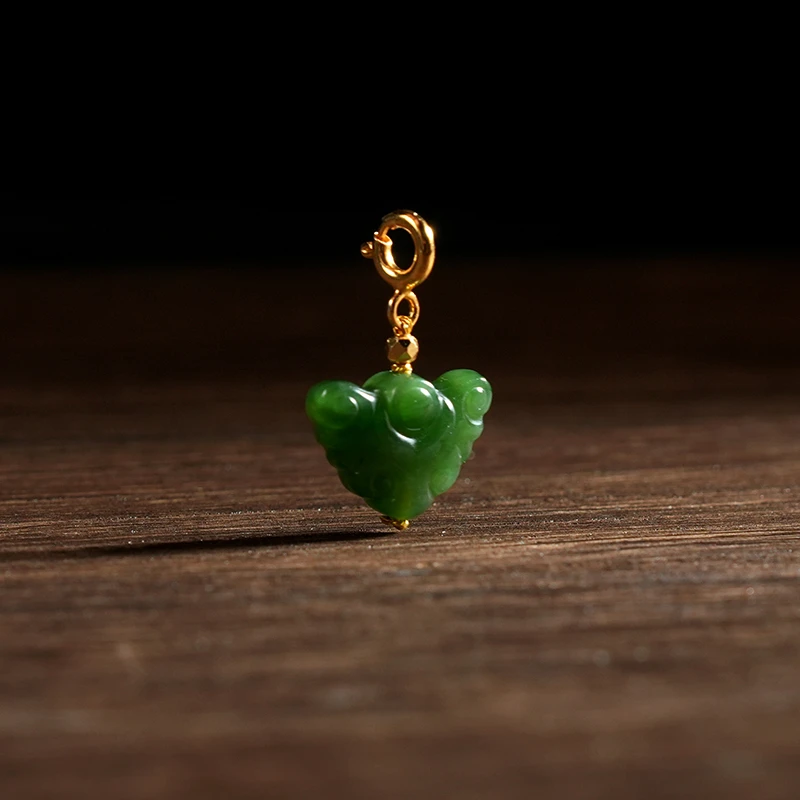 【老掌柜】和田玉/碧玉蝴蝶挂件/车挂包挂手机挂吊坠/  B110646