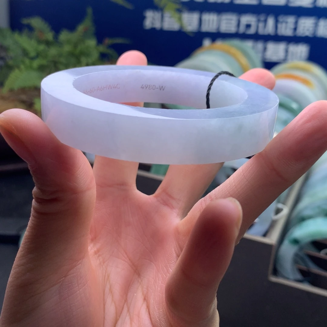 定制翡翠未镶嵌手镯不退不换