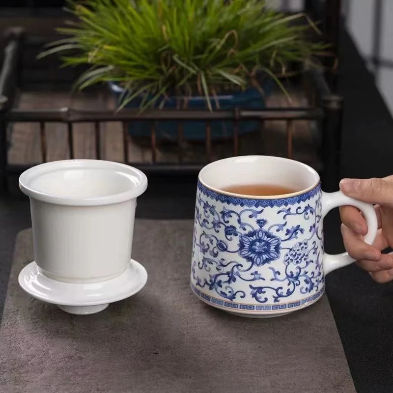 白瓷缠枝莲办公杯带盖中式复古家用办公会议过滤专用茶杯ZH743