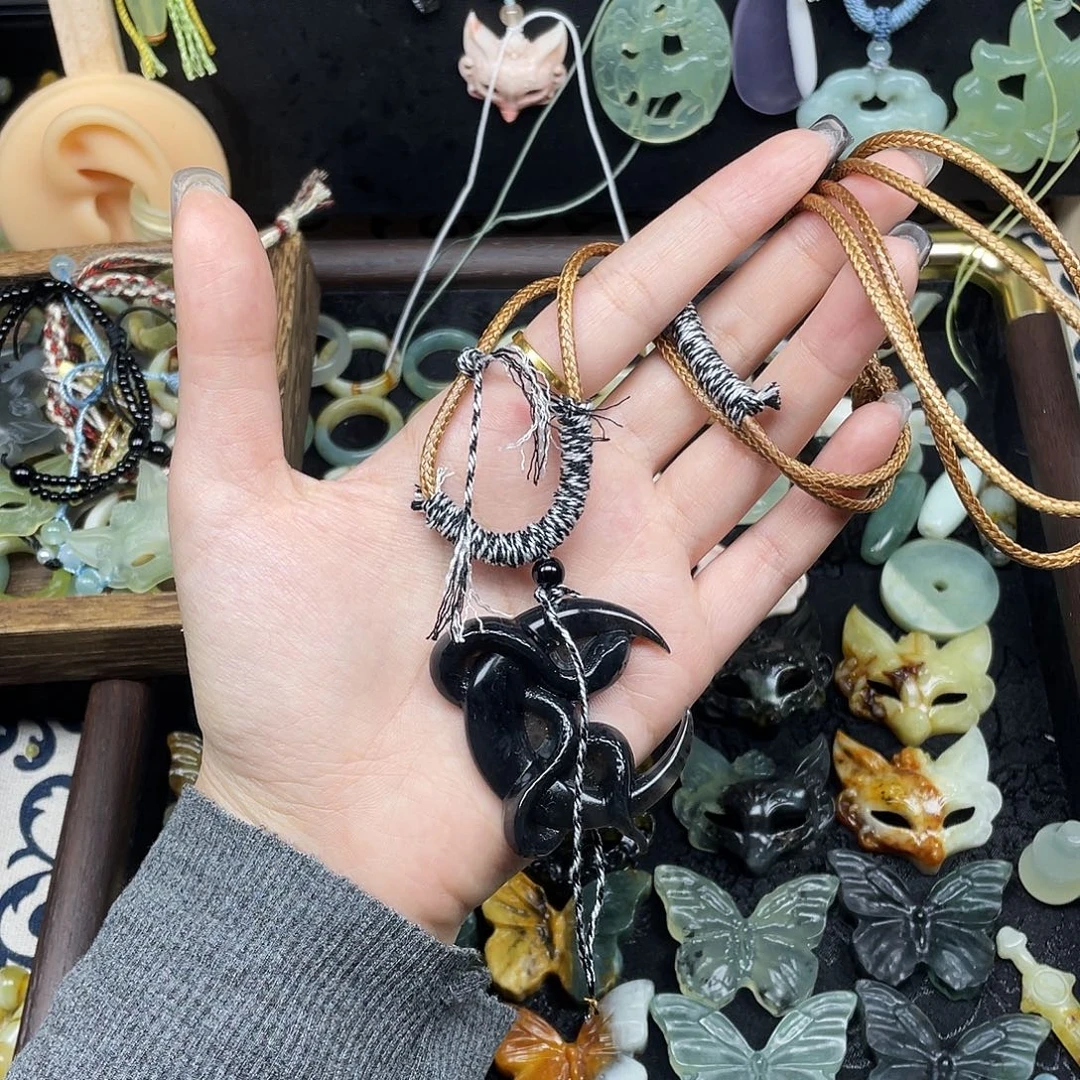 蛇纹石玉未镶嵌颈饰福利