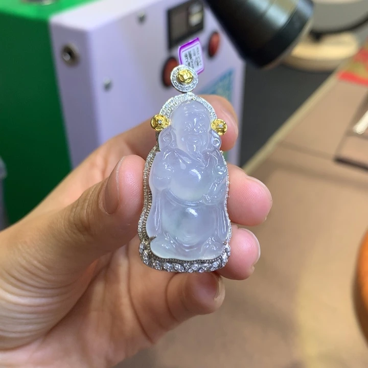 颈饰18K金镶嵌翡翠翡翠