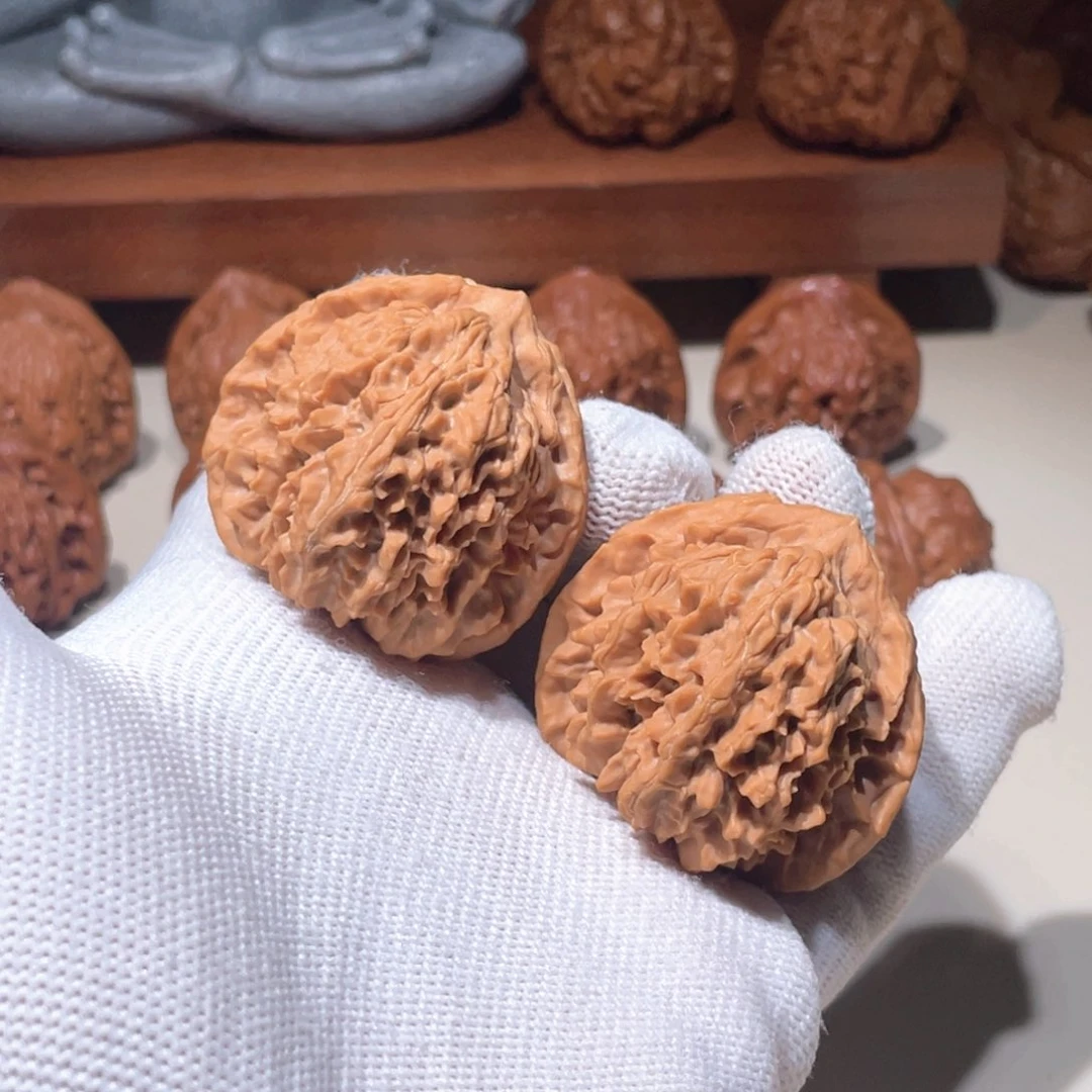 文玩核桃把件黄冠8005，4040