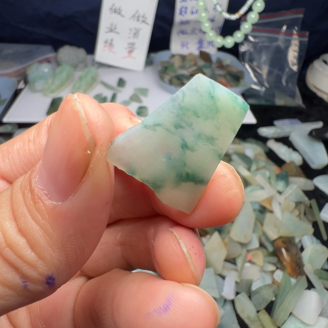翡翠裸石缅甸翡翠A货