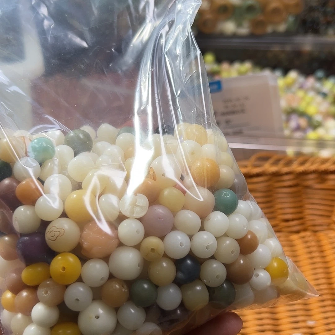 白玉菩提吊坠盛*娄底