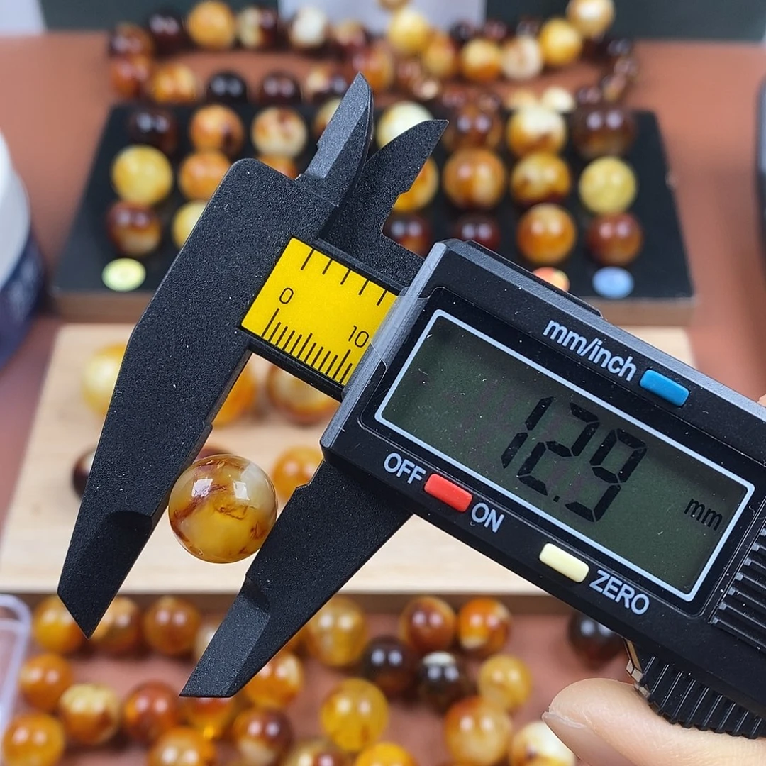 裸石琥珀未镶嵌蜜蜡683