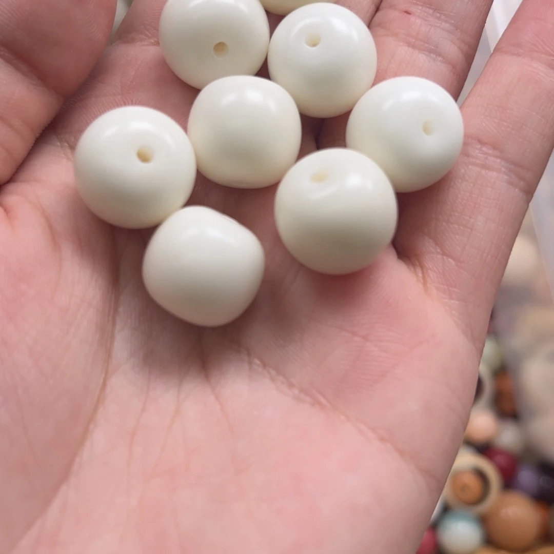 【闪购商品】白玉菩提吊坠E****yz/14 200颗