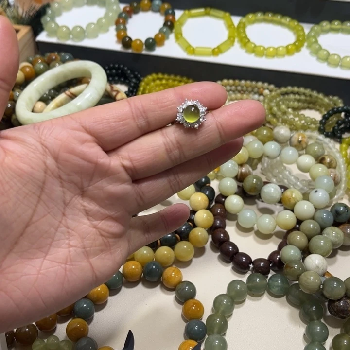 蛇纹石玉未镶嵌手链