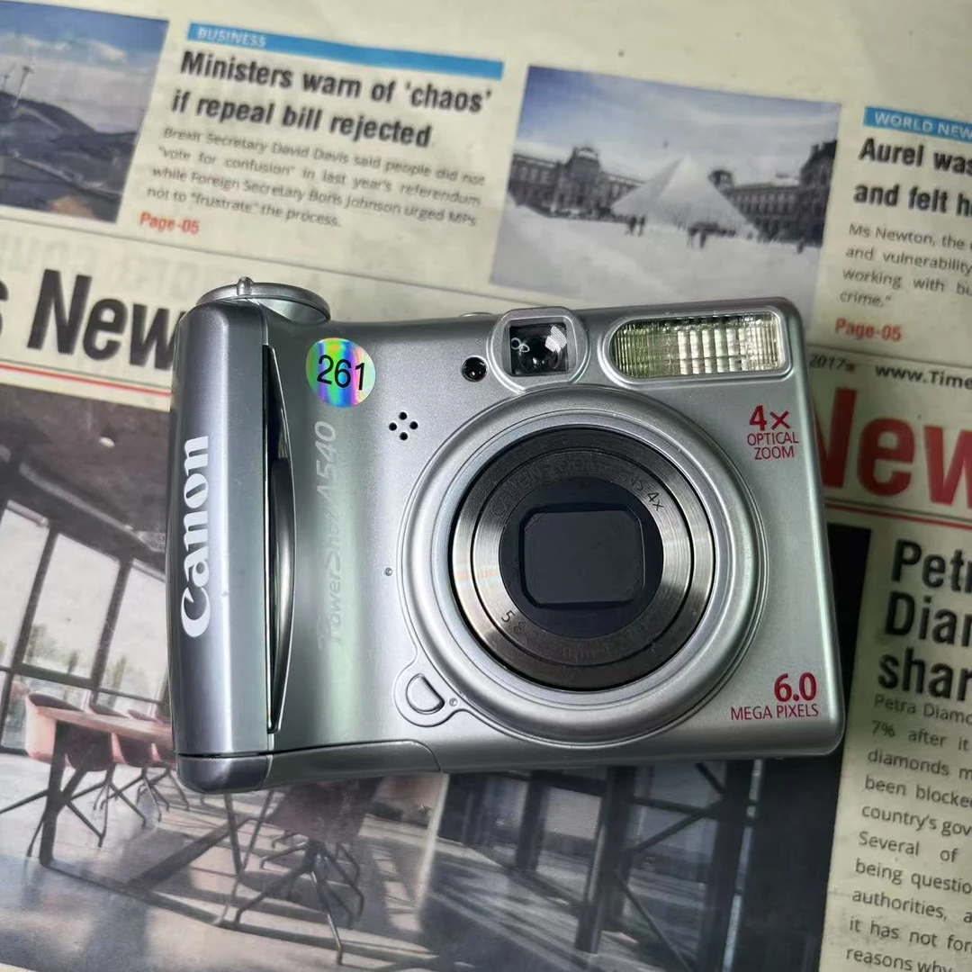 95新 Canon/佳能 A540 银色 原盒 五号电池冷白皮效果数码相机