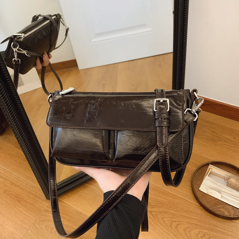 开春新款斜挎包高级质感单肩包洋气时尚小包包女爆款美拉德复古包