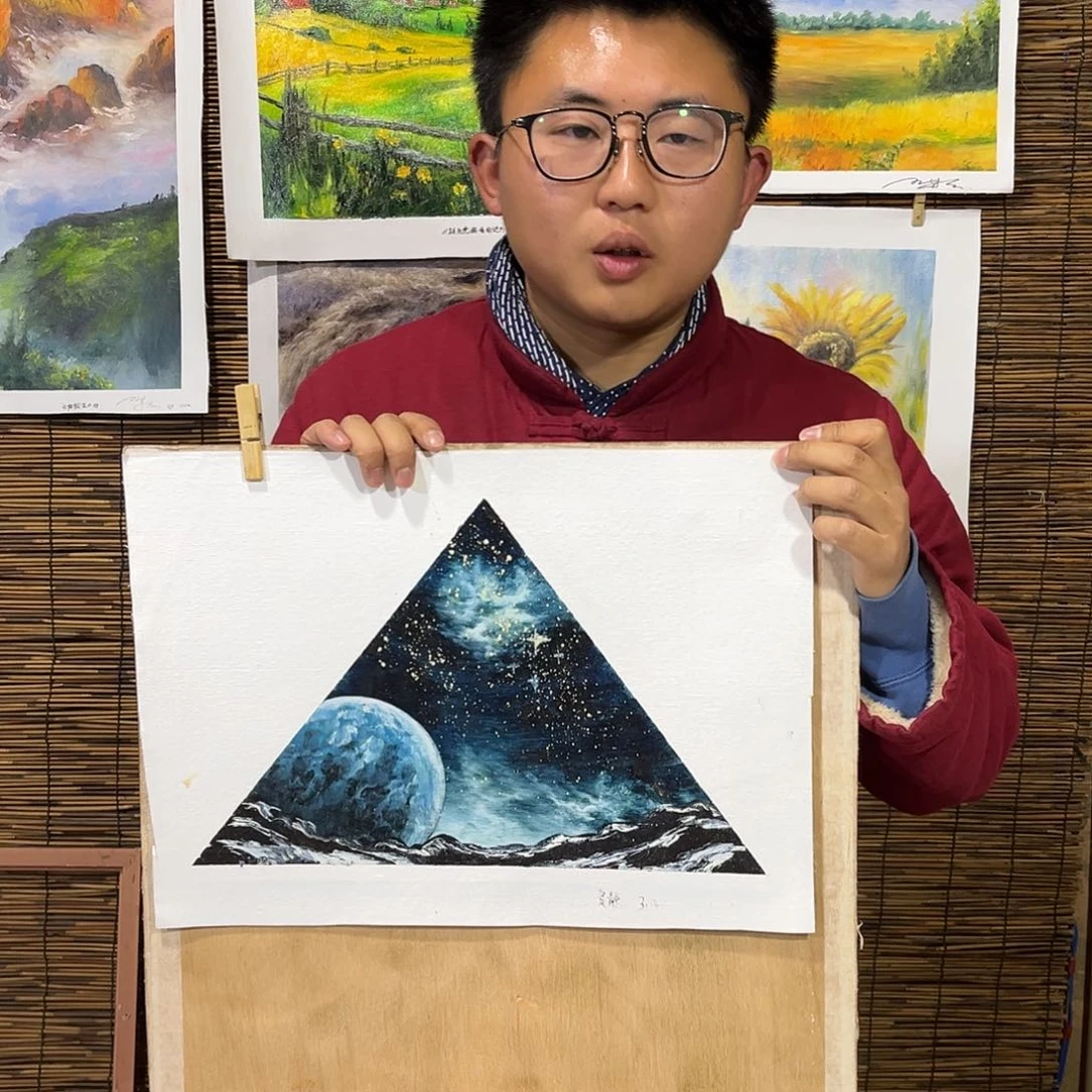 油画行路人小院绘画作品