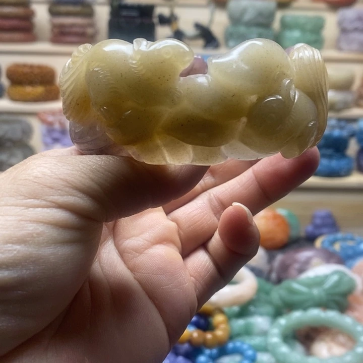 未镶嵌手镯石英质玉