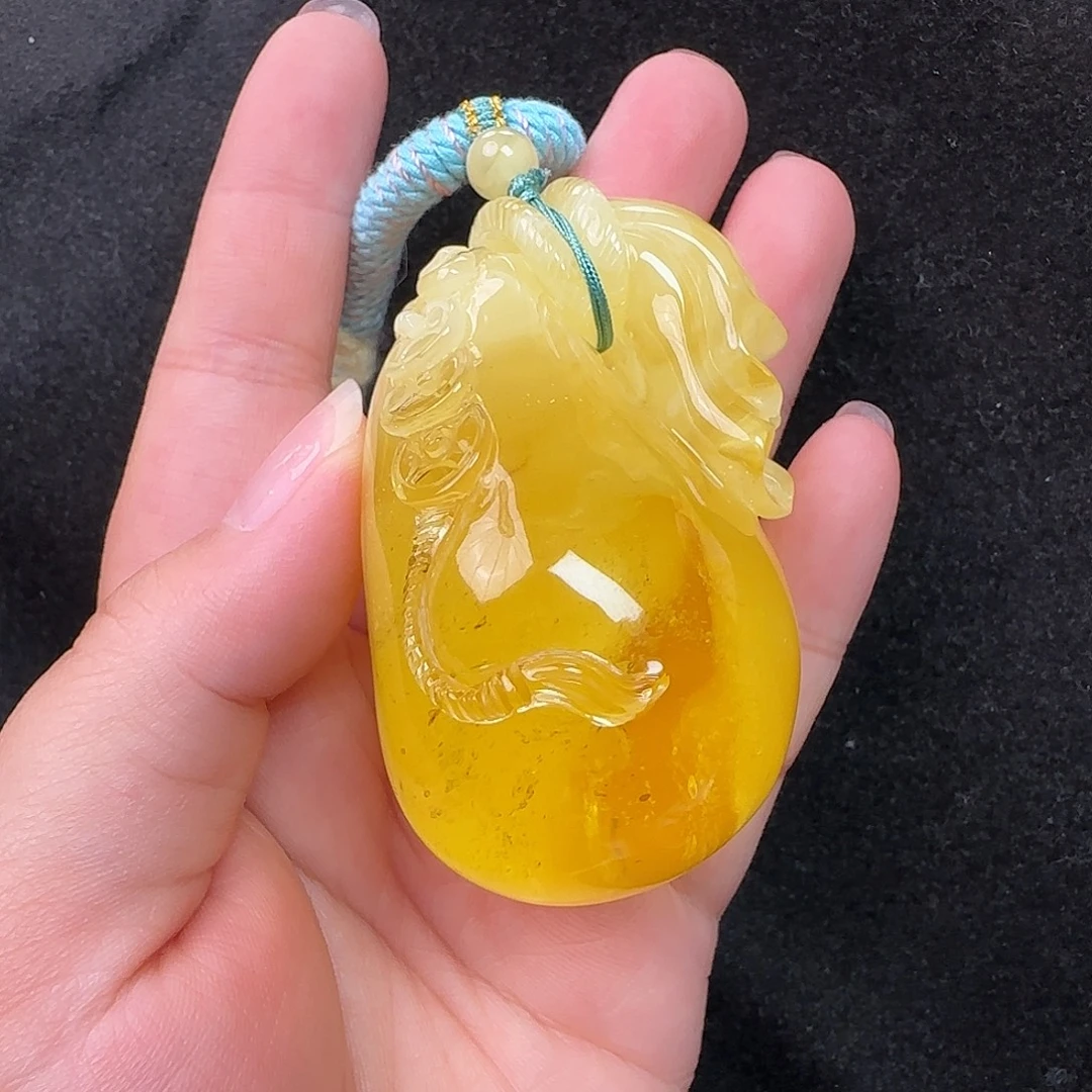 蜜蜡未镶嵌珠宝奇石