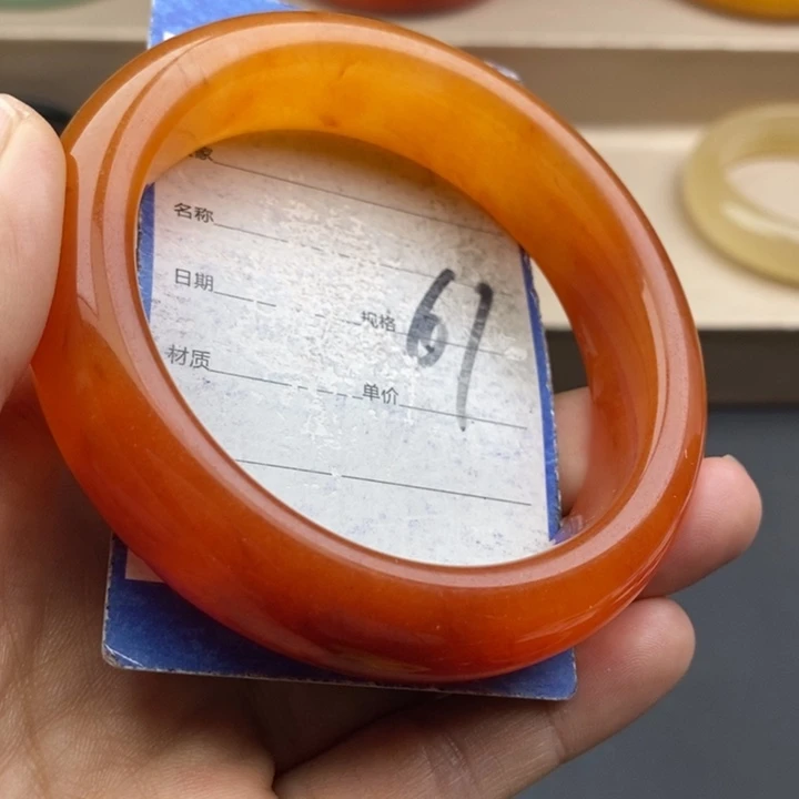 石英质玉未镶嵌手镯