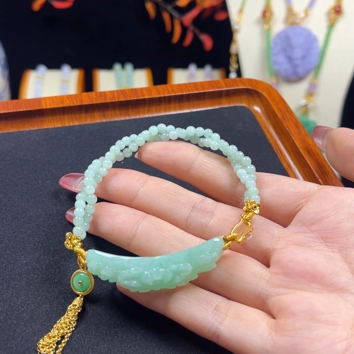 翡翠未镶嵌颈饰天然翡翠