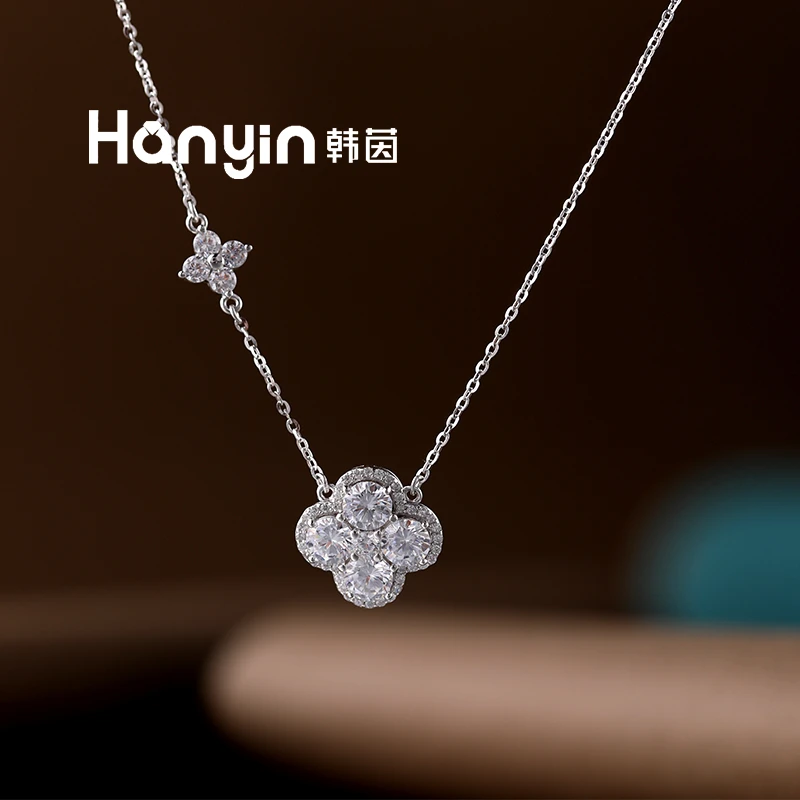 坠链均925银莫桑石 高定爆闪50分莫桑钻四叶草925银项链AAA