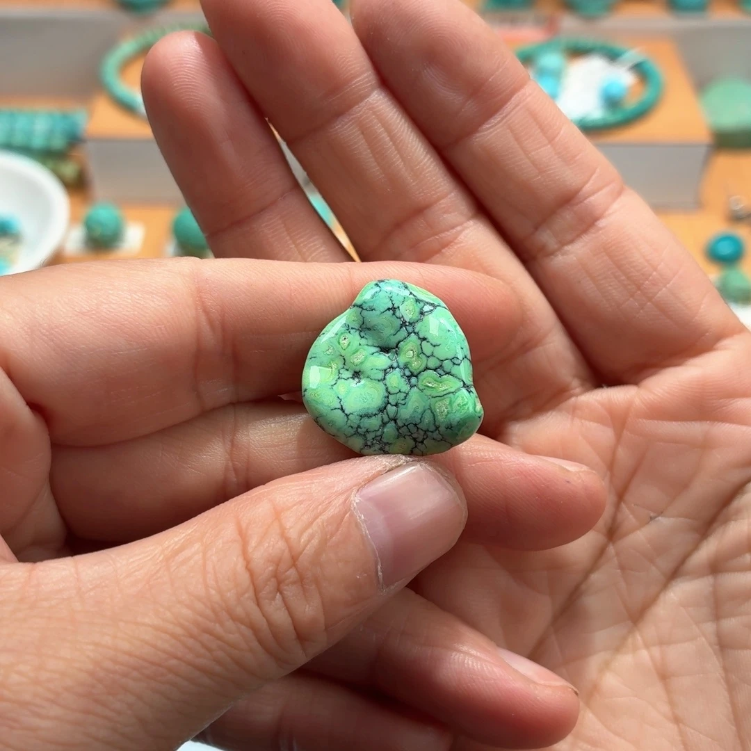 大***3绿松石未镶嵌珠宝奇石