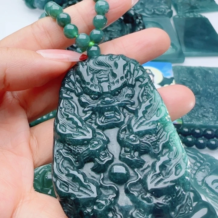 翡翠未镶嵌颈饰多样性发货天然A货翡翠