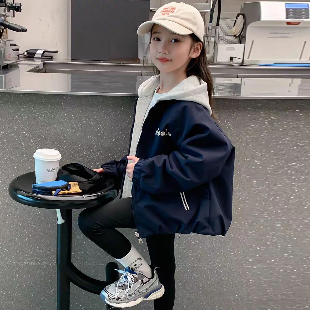 女童秋装外套2025新款儿童女孩秋冬季两面穿加绒加厚字母夹克上衣