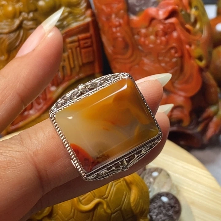 合金戒指玛瑙/玉髓曹**俗战国红