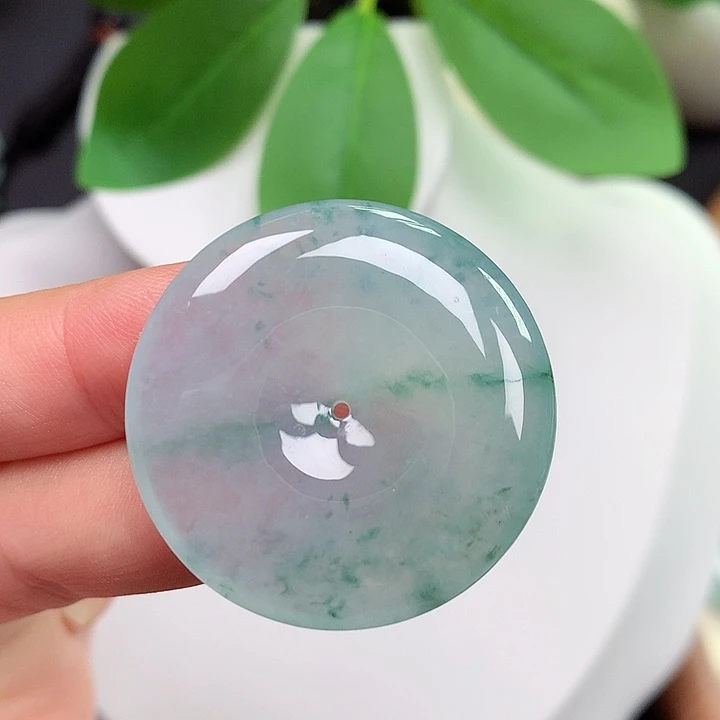 翡翠未镶嵌颈饰平安扣 33x5.9mm