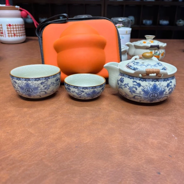 C774青花一壶两杯