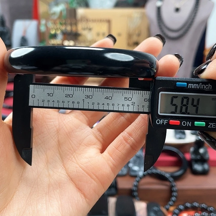 和田玉手镯未镶嵌左*°羊脂级经济版