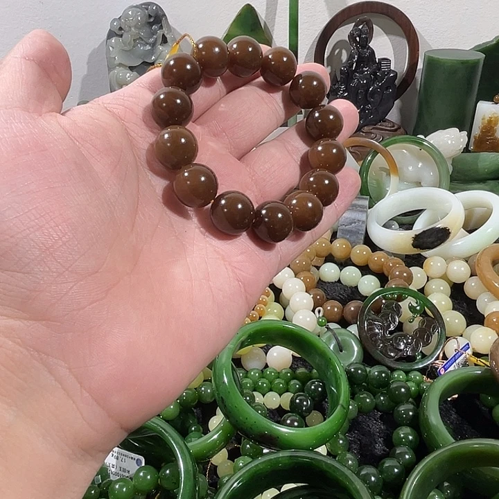 简***单和田玉（糖玉）未镶嵌手链