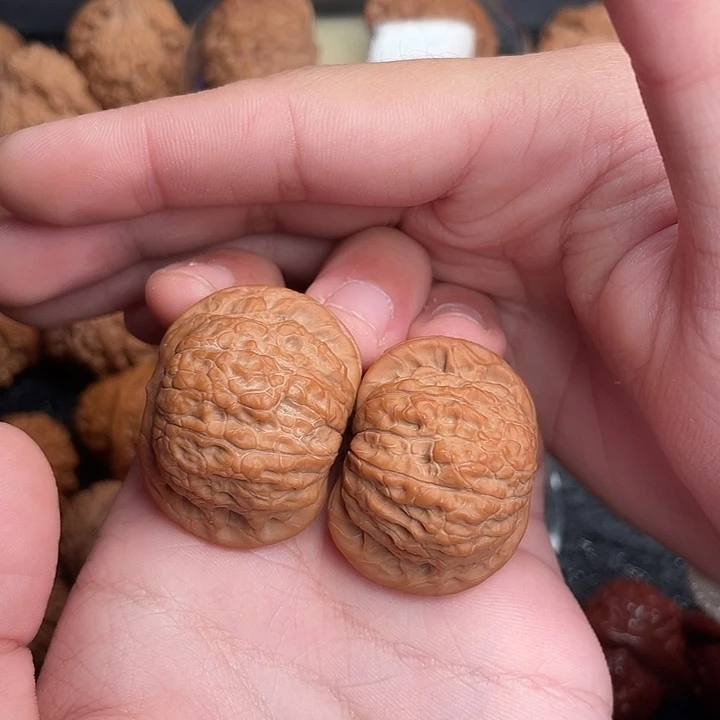 吊坠文玩核桃血麒麟